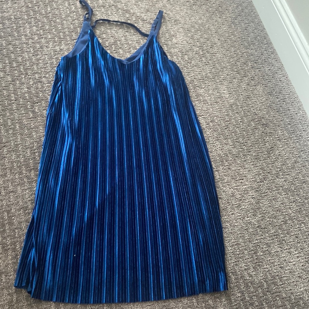 COPY - Blue pleated knee length dress